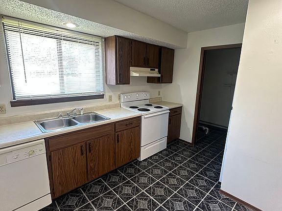 5th image of 912 Pomona Dr #912