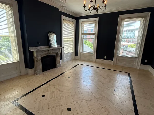 161 Benefit St APT 7, Providence, RI 02903