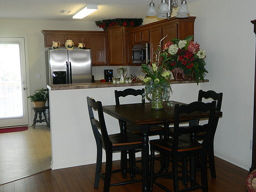 5th image of 102 Stonewall Jackson Blvd Unit 1