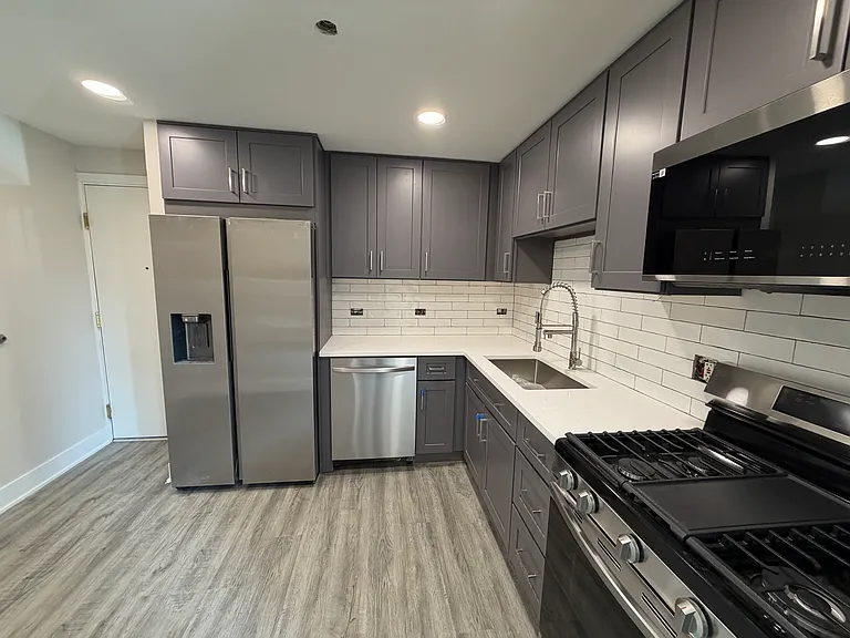 5525 N Chester Ave #42 — Photo 1