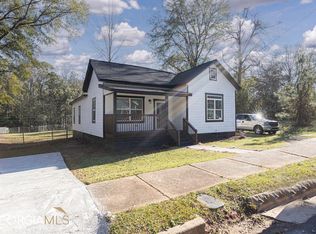 19 North St, Manchester, GA 31816