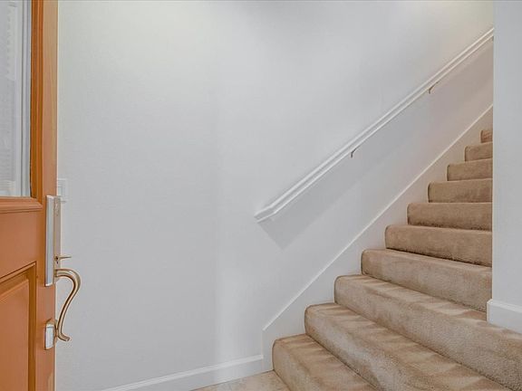 3rd image of 958 E Duane Ave #100