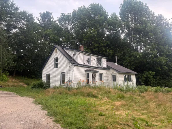 678 N Searsport Road, Frankfort, ME 04438