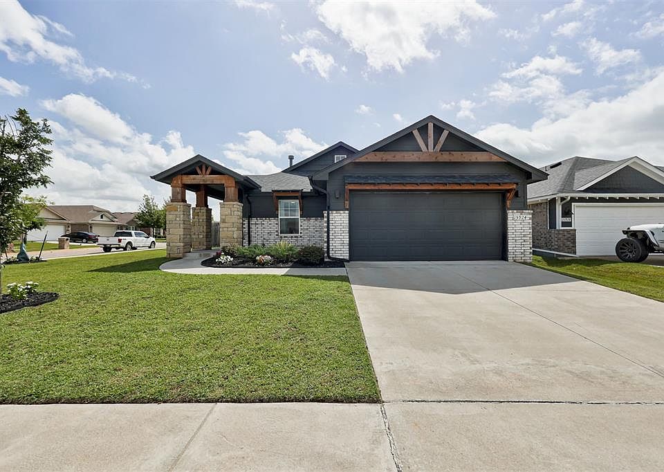 1st image of 15924 Flat Hill Ln