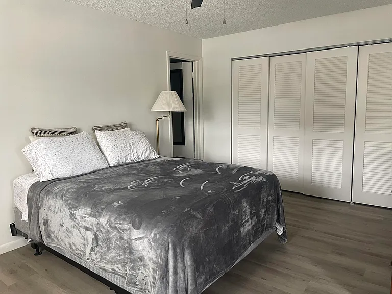 369 Burgundy Ave #369-H — Photo 12