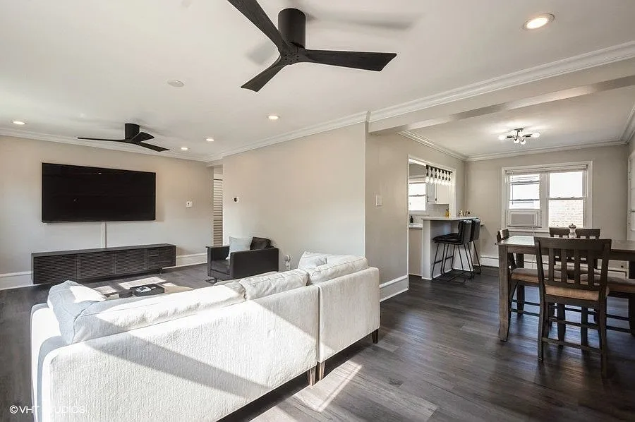 2 bed, $2,000 — Photo 4