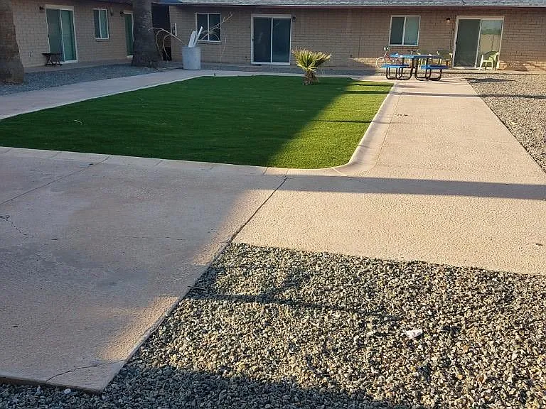 1017 N Main St #9 — Photo 13
