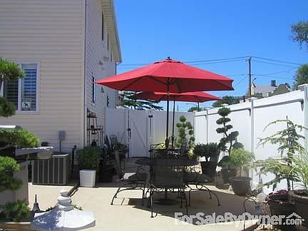 5th image of 472 Beach 69th St
