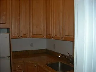 Rented by R New York