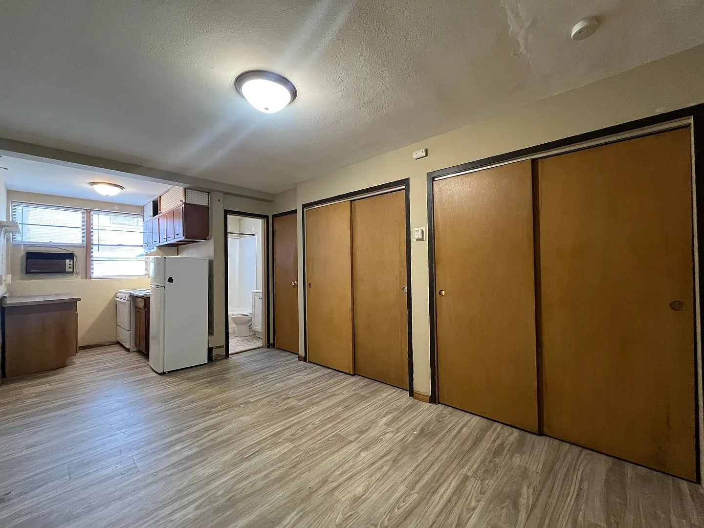 701 East 3rd St — Photo 3