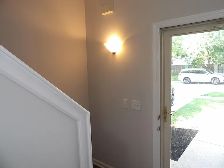 108 Charleston Ct — Photo 48