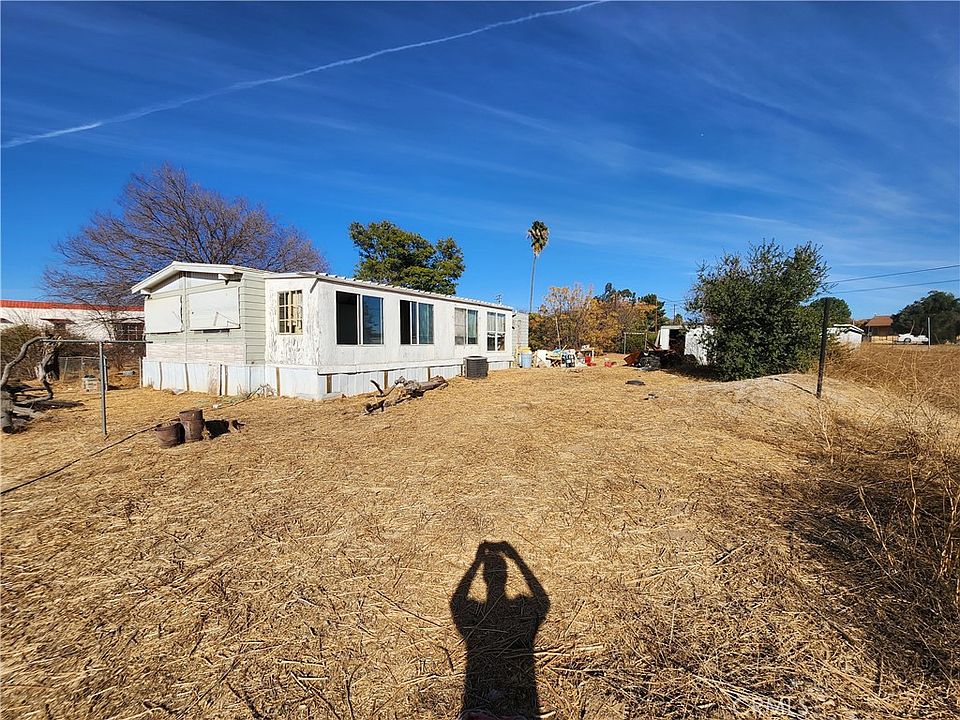 1st image of 21845 Canyon Dr