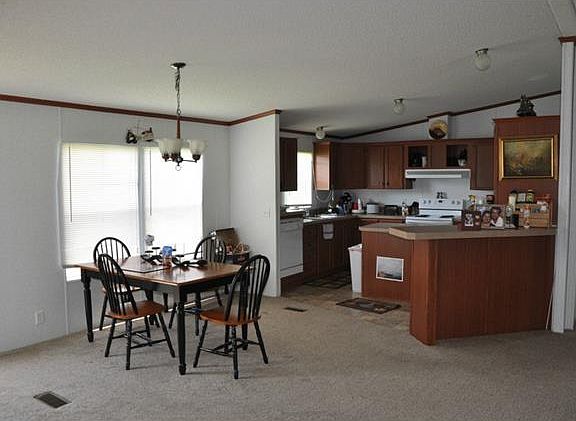 3rd image of 1144 County Road 226