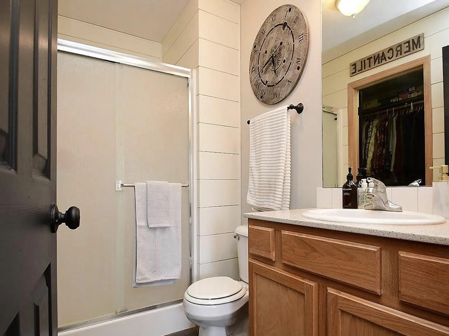 3 bed, 1736 sqft, $2,095 — Photo 2