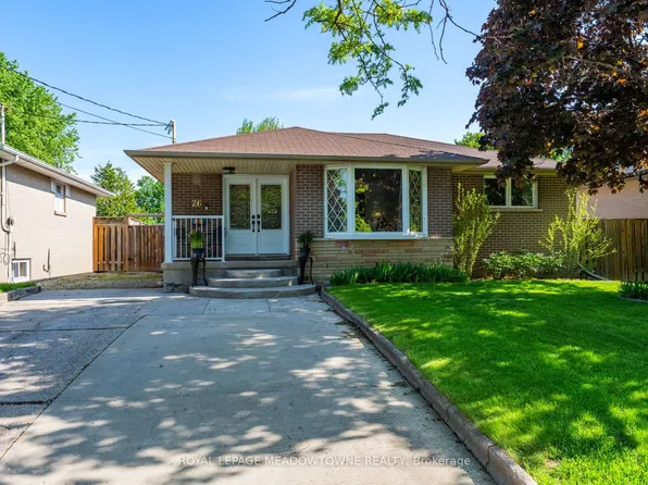 26 Moultrey Cres, Halton Hills, ON L7G 4N5