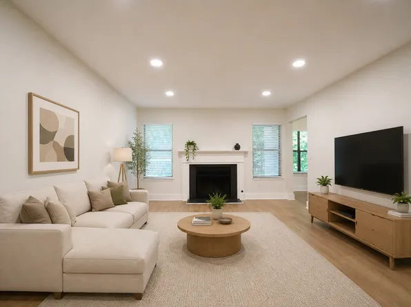 1415 Huntingdon Chas, Atlanta, GA 30350