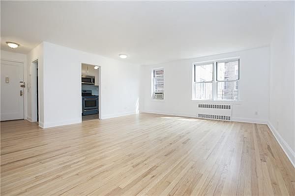 1st image of 6638 Yellowstone Blvd #4E