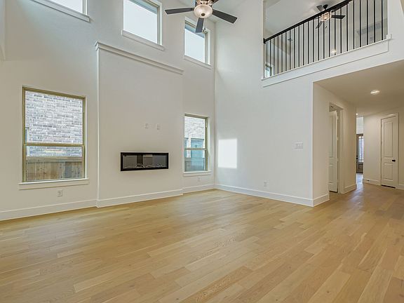 828 Trailing Vine - Living Area