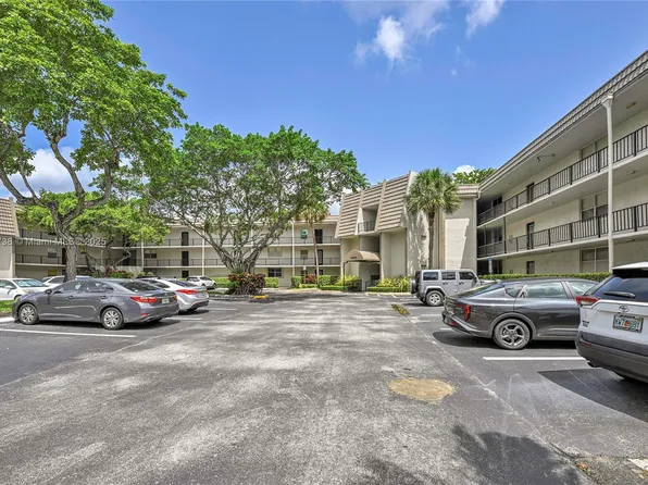 9401 Lime Bay Blvd APT 303, Tamarac, FL 33321