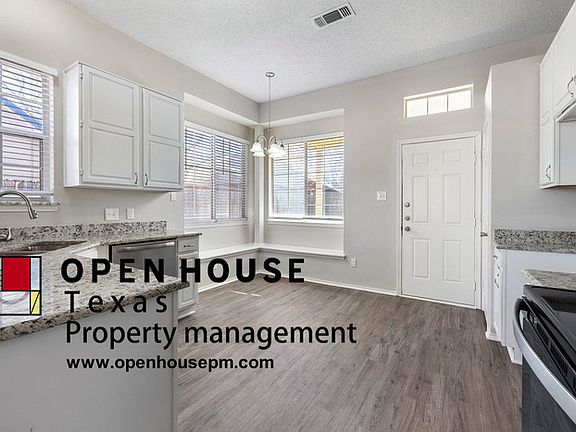 4th image of 450 Pebblecreek Dr
