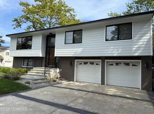8 S Potter Ave, Manasquan, NJ 08736