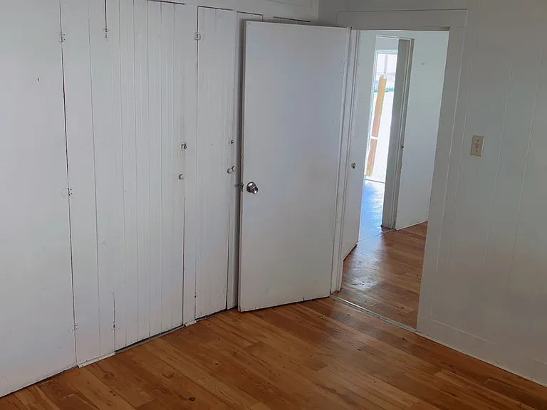 604 E Jefferson St — Photo 7