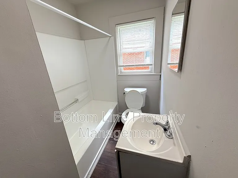 233 Orange St — Photo 8
