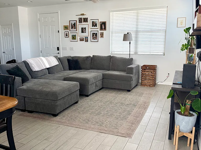 1390 W Sparrow Dr — Photo 4