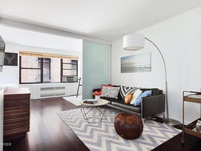 49 W 12th St APT 3H, New York, NY, 10011