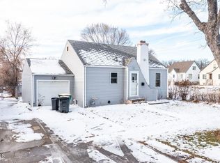 722 N 11th St, Bismarck, ND 58501