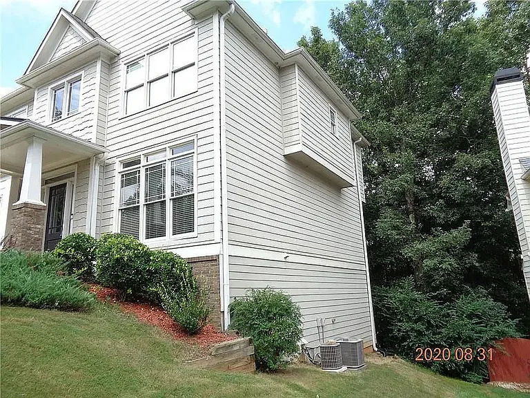 3785 Creekview Ridge Dr NE — Photo 14