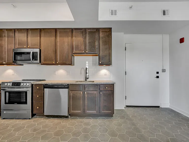 The Diamond Hill Lofts — Photo 11