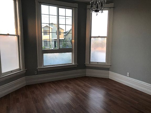 5th image of 1632 Council St