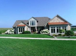 125 16th Ave, Grinnell, IA 50112