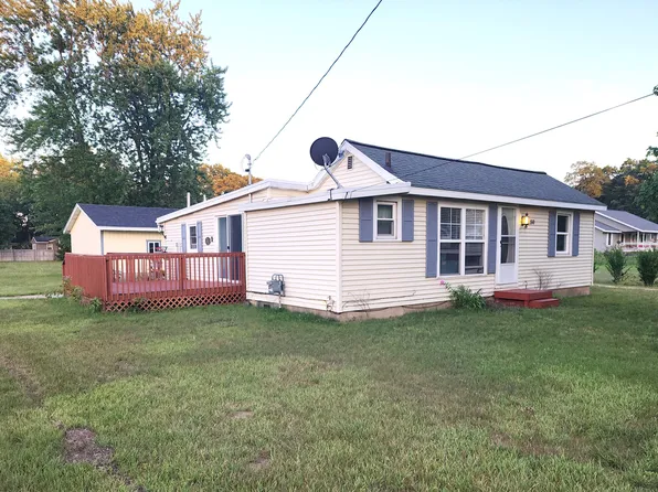1150 S Quarterline Rd, Muskegon, MI 49442