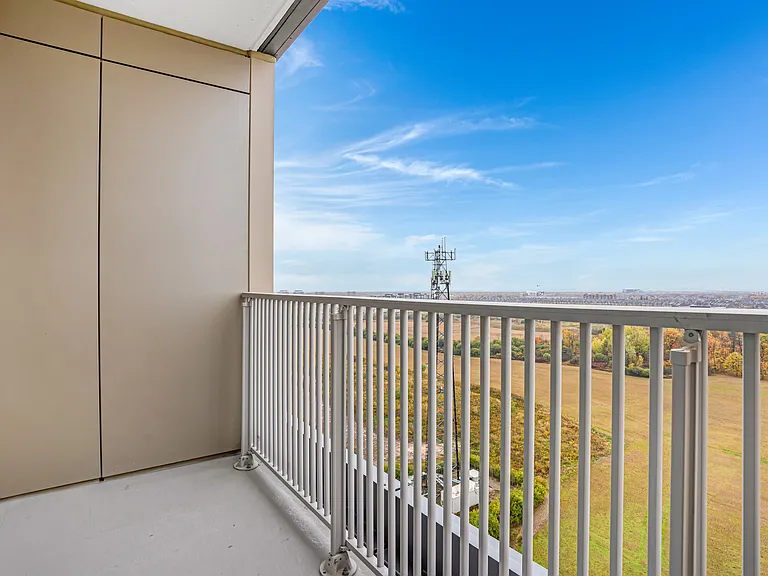 3240 William Coltson Ave — Photo 33
