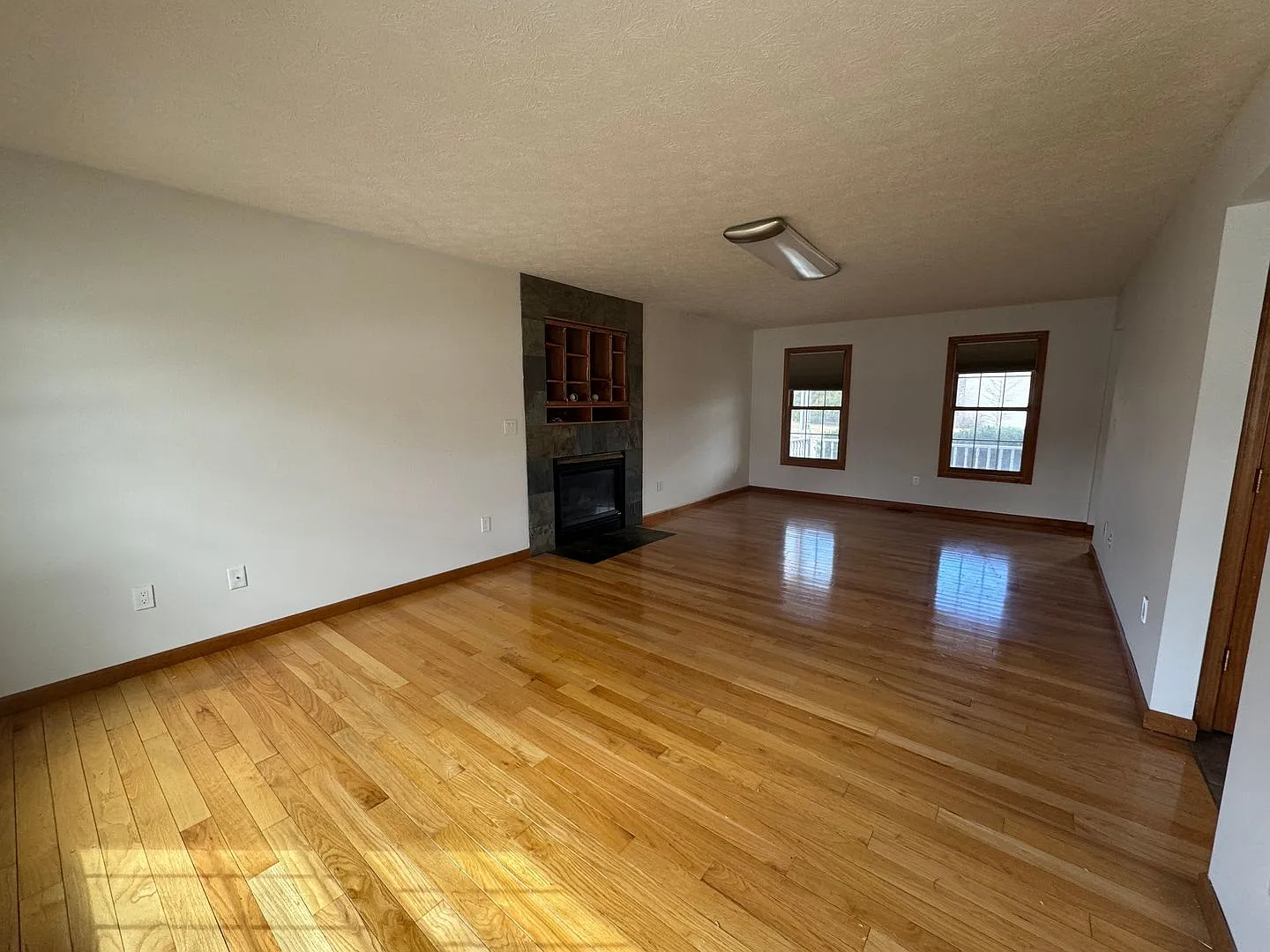 Coming Soon: 5 Bedroom / 3.5 Bathroom Home Located At 2047 Parkside Dr. In Columbus, In — Photo 3