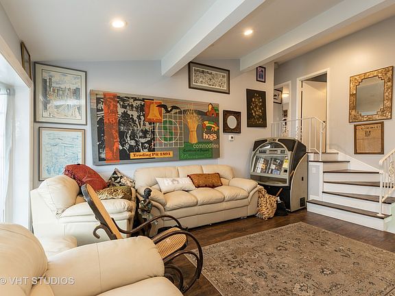 2nd image of 8832 Robin Dr