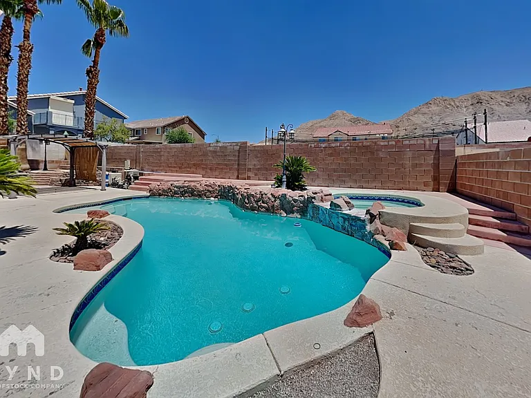 1440 Honey Lake St — Photo 2