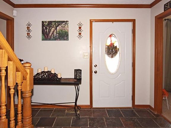 3rd image of 7826 Santolina Dr