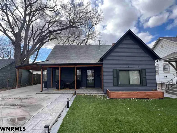 1735 9th St, Gering, NE 69341