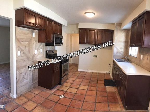 4th image of 12235 215th St