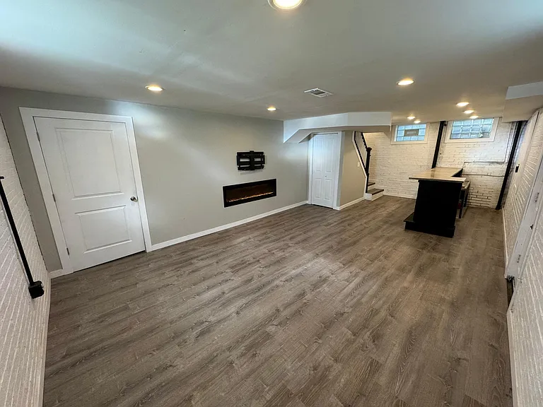 1803 Avonlea Ave — Photo 27
