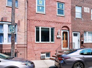 2441 S Hutchinson St, Philadelphia, PA 19148
