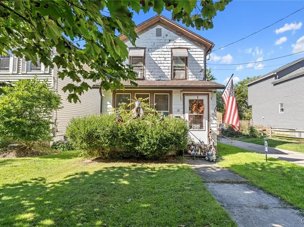 19 Foote St, Auburn, NY 13021