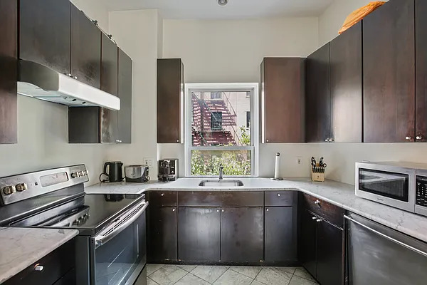 Rented by Oxford Property Group | media 21