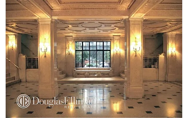 Sold by Douglas Elliman | media 24