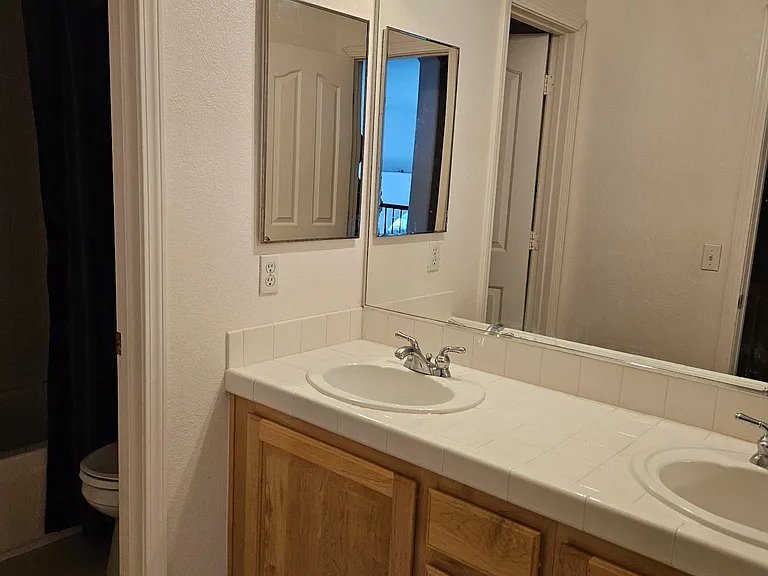 9923 Vermillion Cliffs Ave — Photo 16