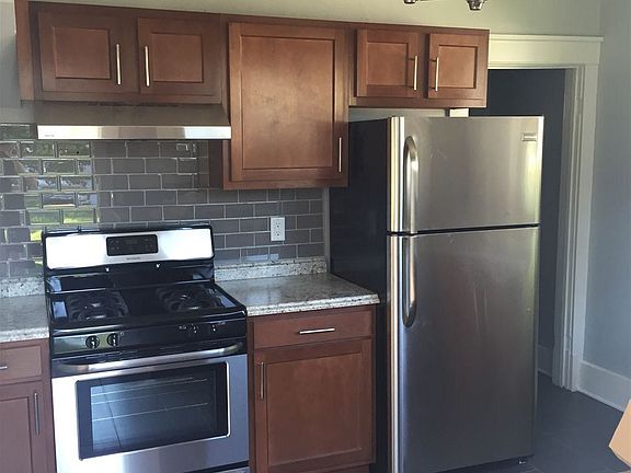 4th image of 529 W Lawrence St