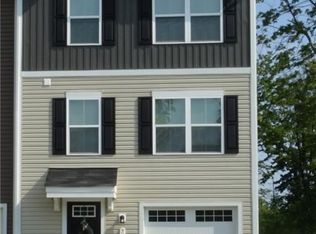 758 Pine Spring Dr, Painesville, OH 44077